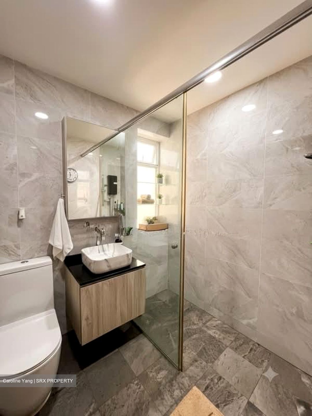 Lakepoint Condominium (D22), Condominium #584269731